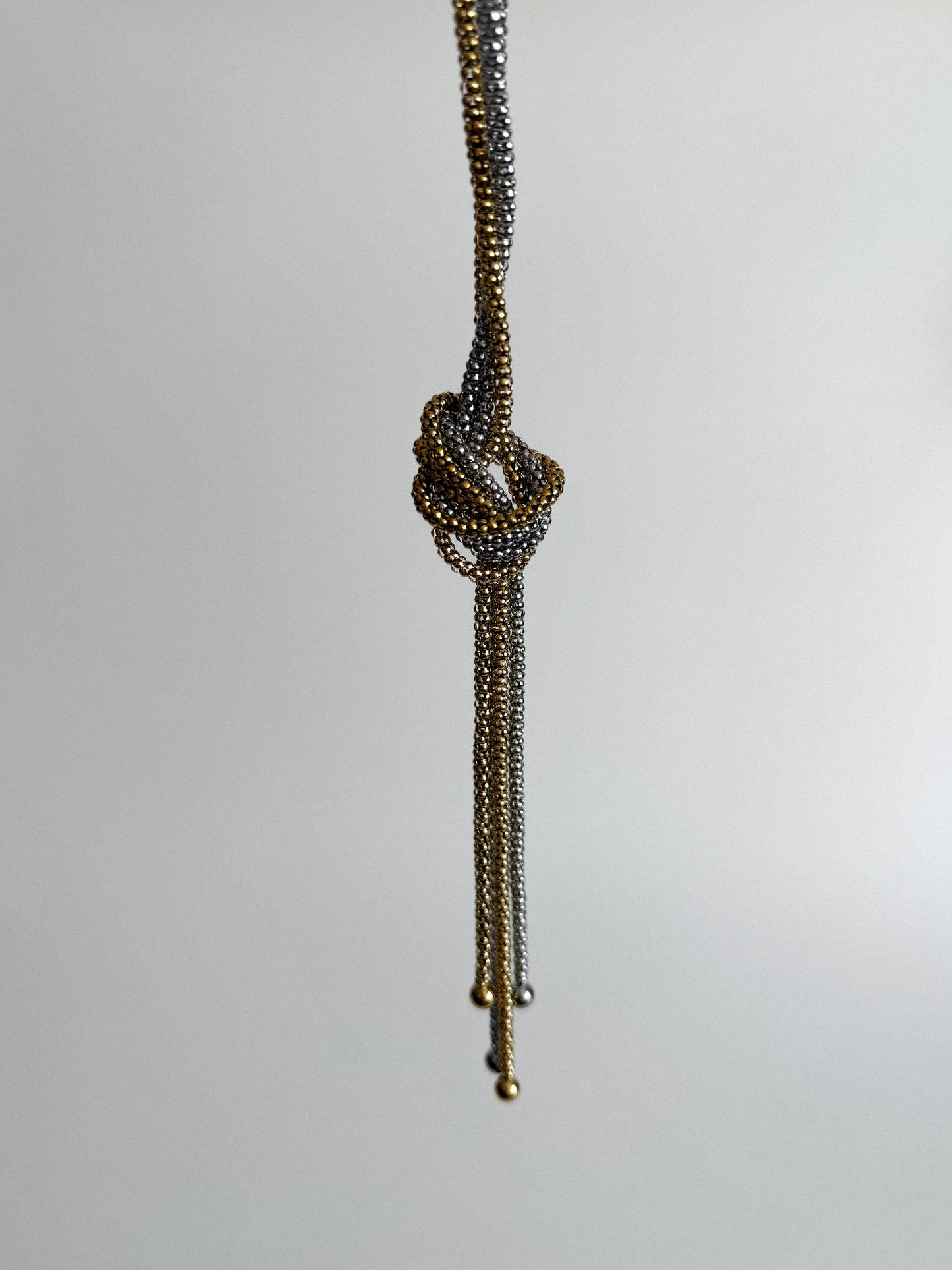 Collar Knot