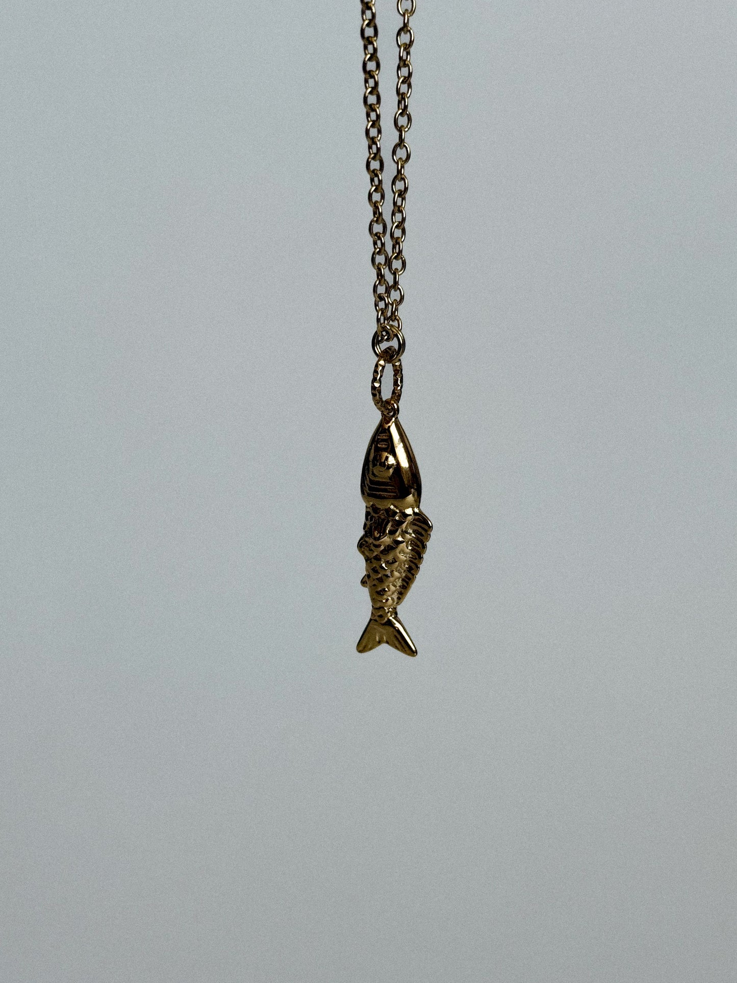 Collar Fishtail