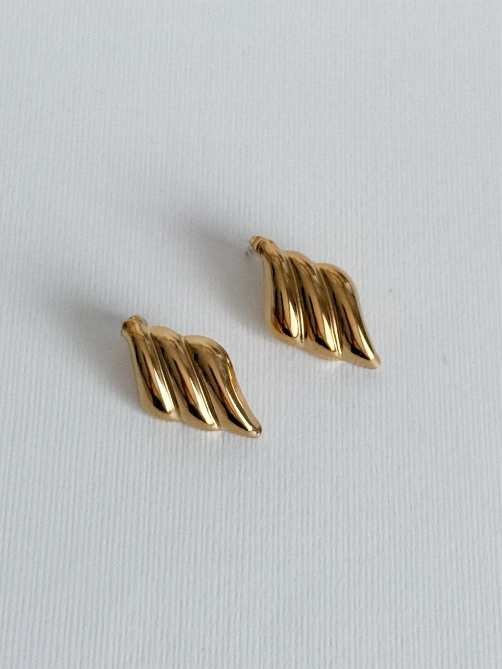 Aretes Wing