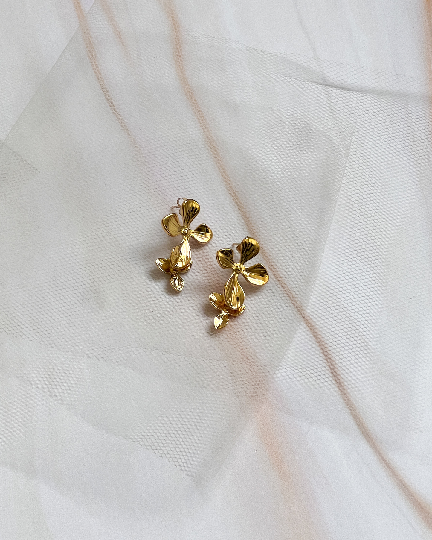 Aretes Flower Gold