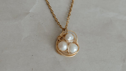 Collar Nest