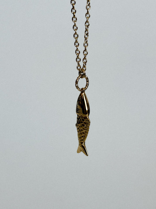 Collar Fishtail