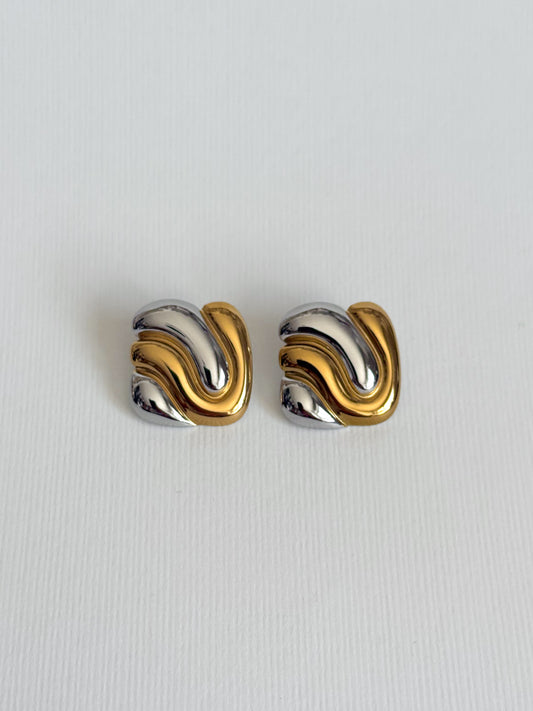 Aretes Square